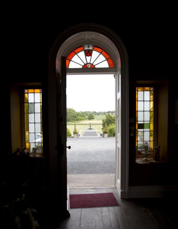 Inch House Hotel เธอเลส ภายนอก รูปภาพ